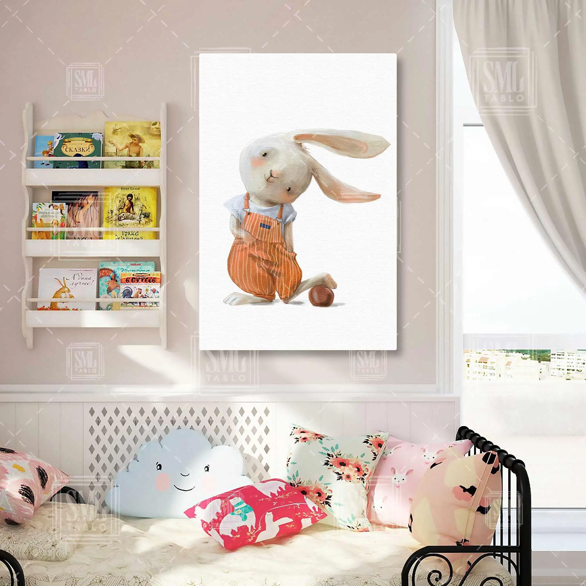 Afacan Tavşan Ve Topu Dikey Kanvas Tablo