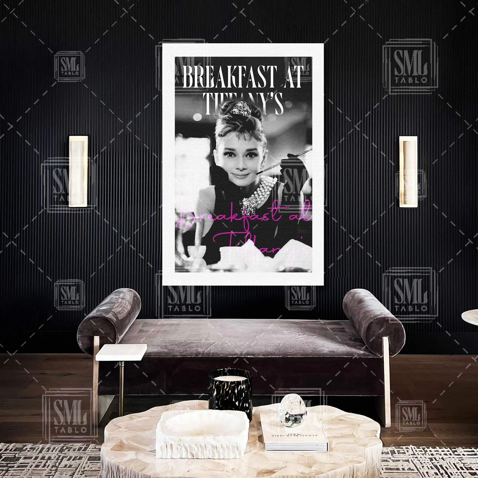 Audrey Hepburn Breakfast At Tıffanys Filmi Efsane İkon Kadın Dikey Kanvas Tablo
