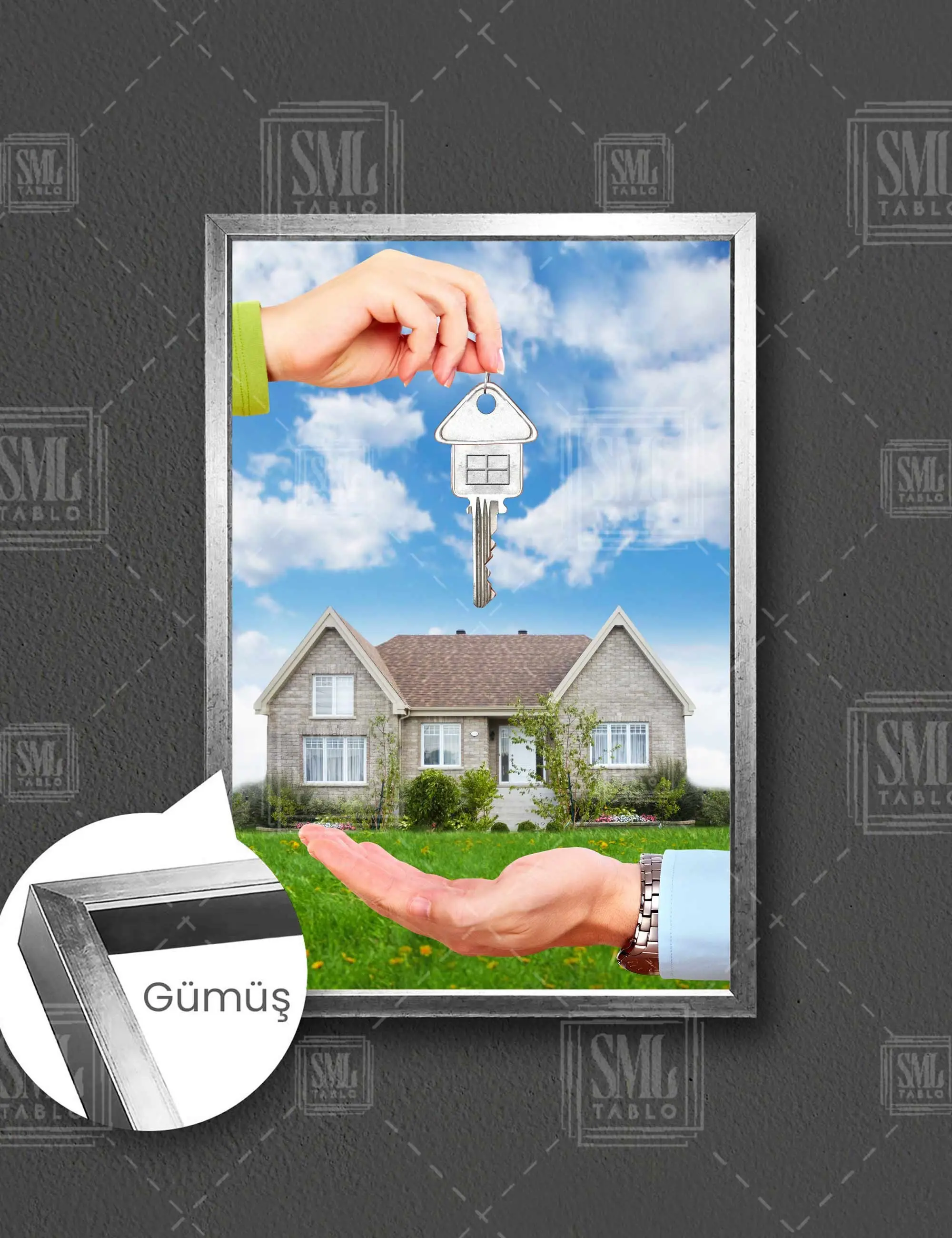 Bahçeli Ev Emlak Ofisi Real Estate Emlakçı Çerçeveli Dikey Kanvas Tablo - Gümüş