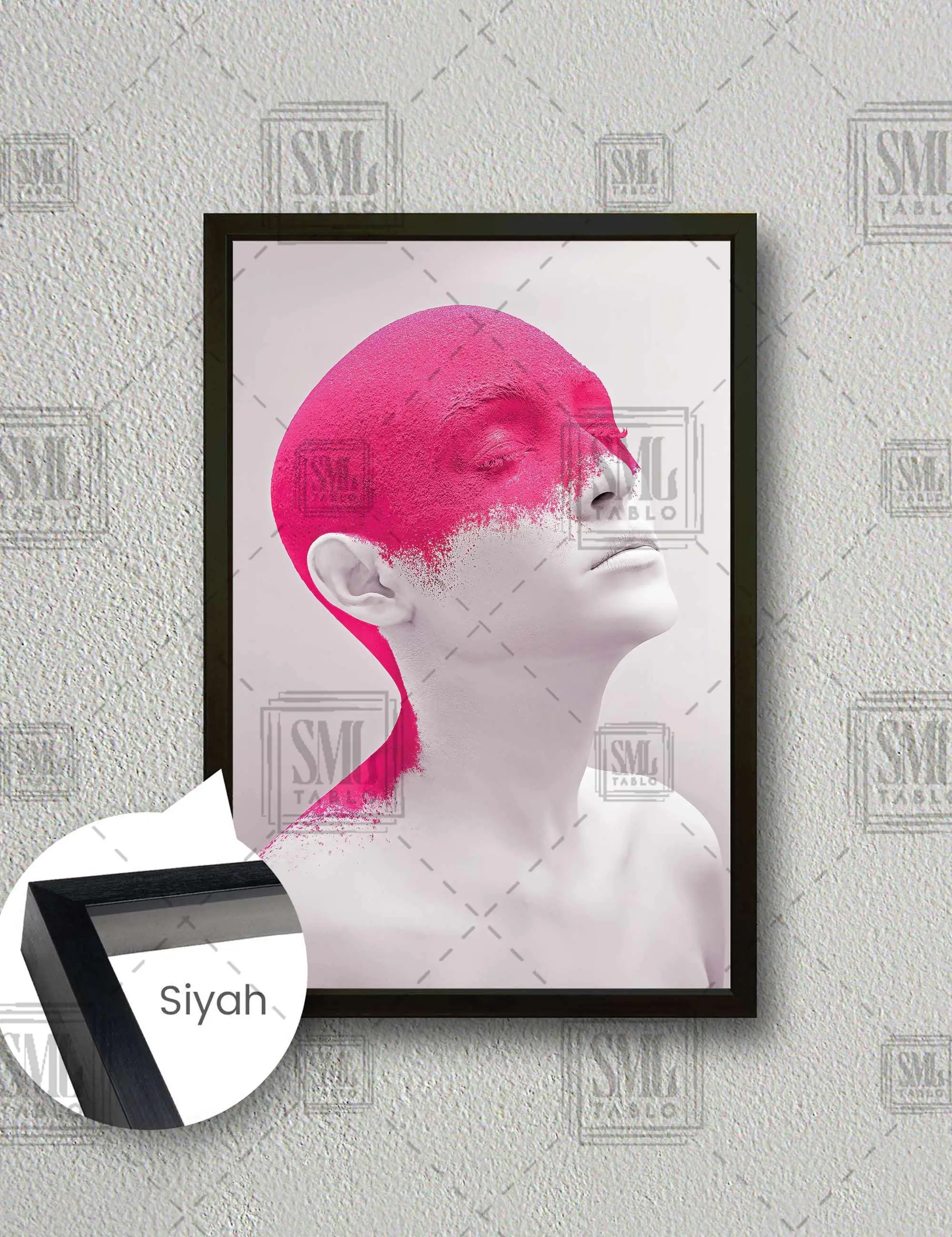 Başında Pembe Boya Olan Model Çerçeveli Dikey Kanvas Tablo - Siyah