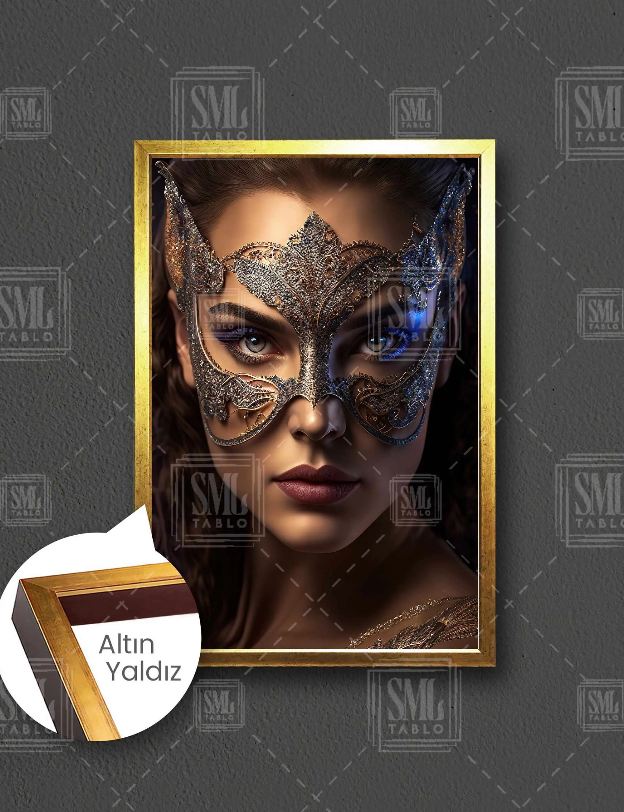 Metal Gold Detay Maskeli Mavi Gözlü Kraliçe Çerçeveli Dikey Kanvas Tablo