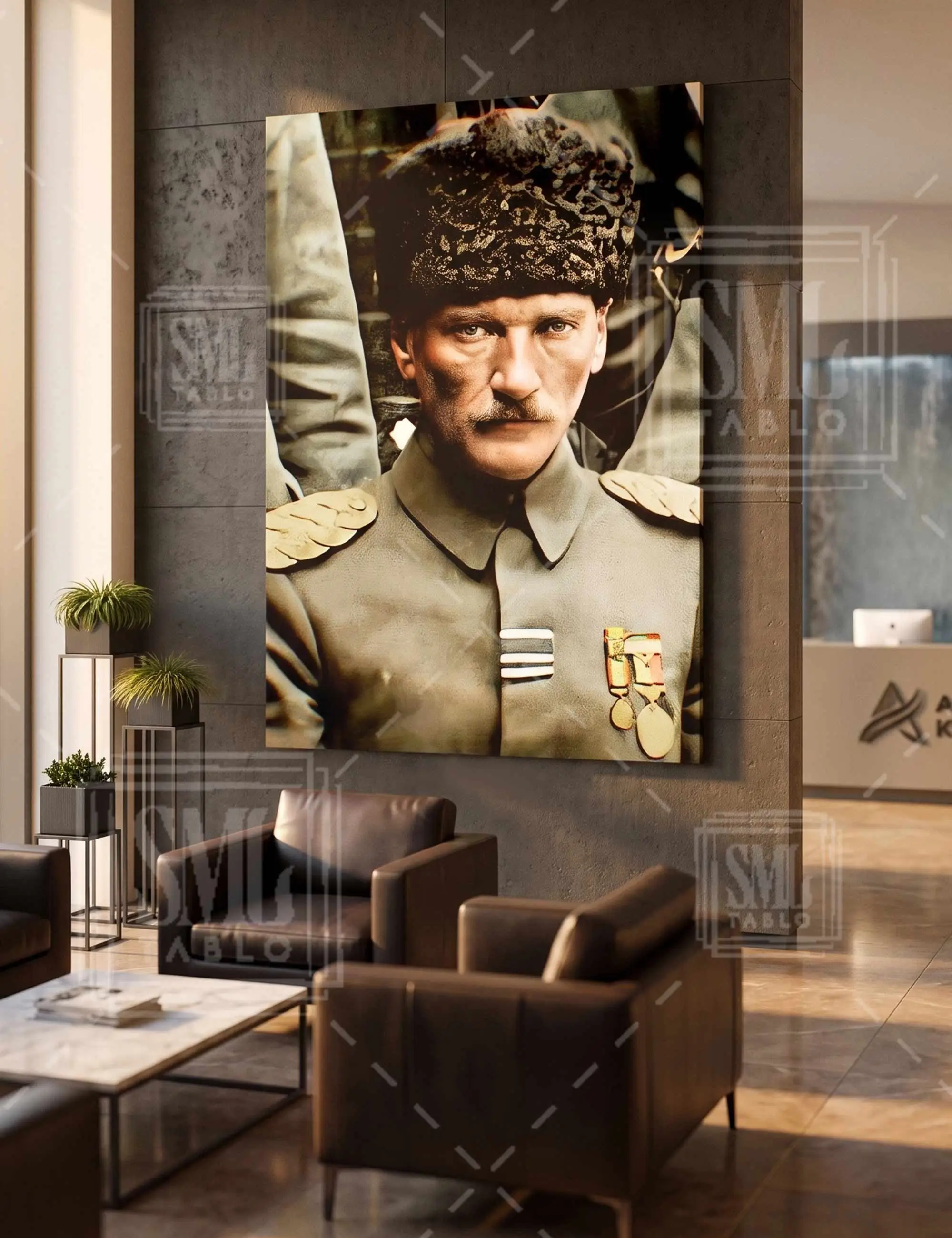 Kalpaklı Askeri Üniformalı Atatürk Portresi Renklendirilmiş Tarihi Dikey Kanvas Duvar Tablosu