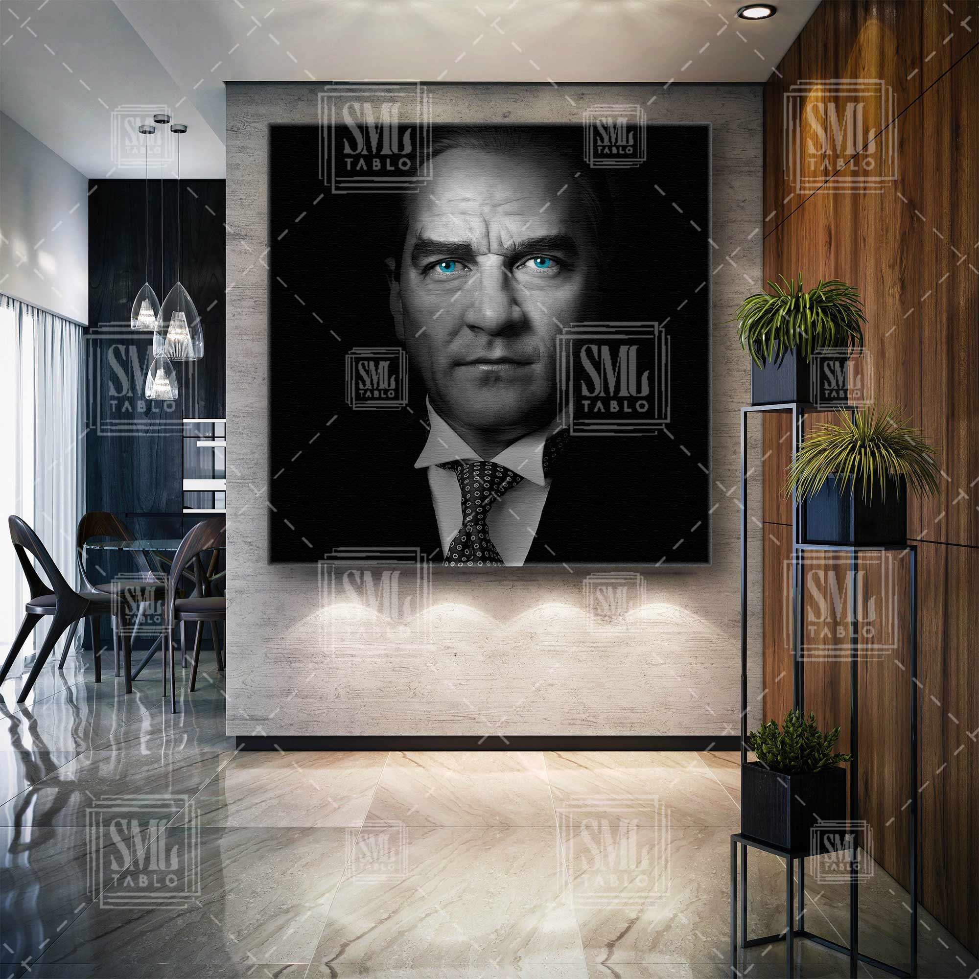 Mustafa Kemal Atatürk Karizmatik Mavi Gözler Kare Kanvas Tablo Mustafa Kemal Atatürk Karizmatik Mavi Gözler Kare Kanvas Tablo