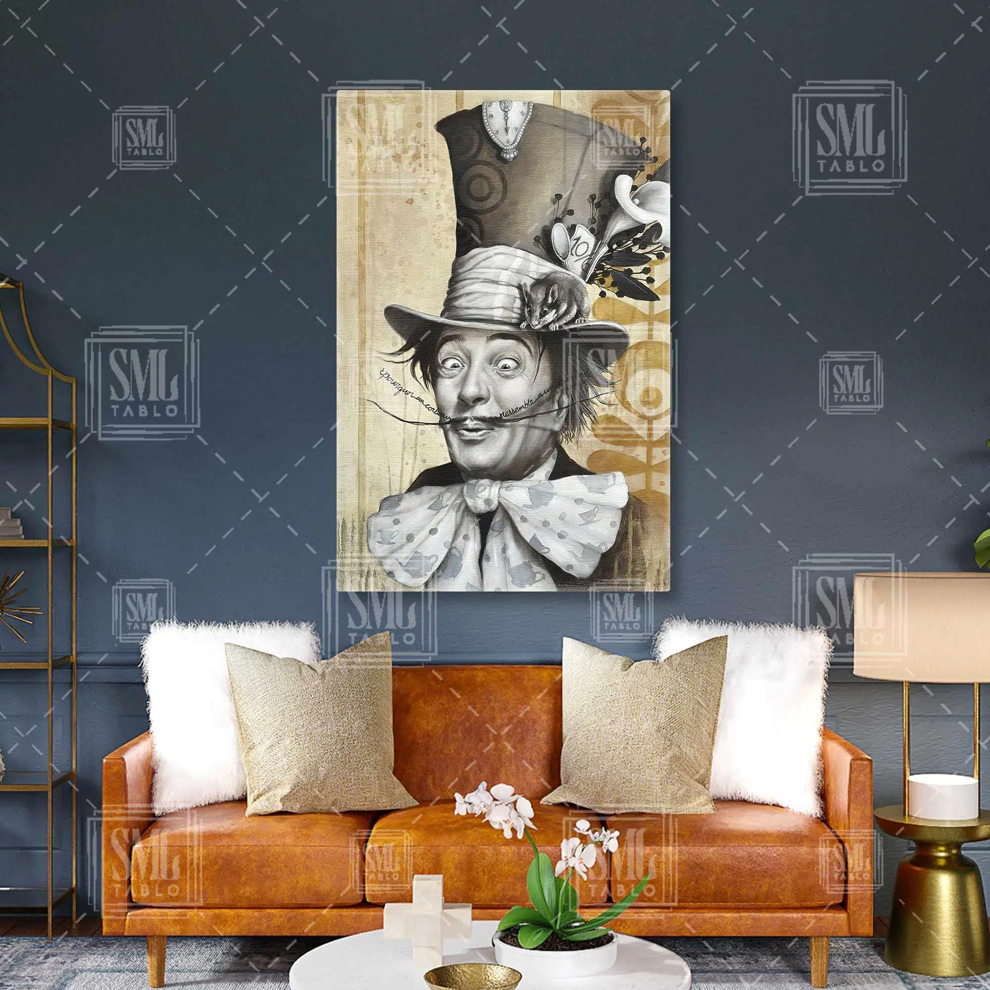 Salvador Dali Alice Harikalar Diyarında Şapkacı Dikey Kanvas Tablo