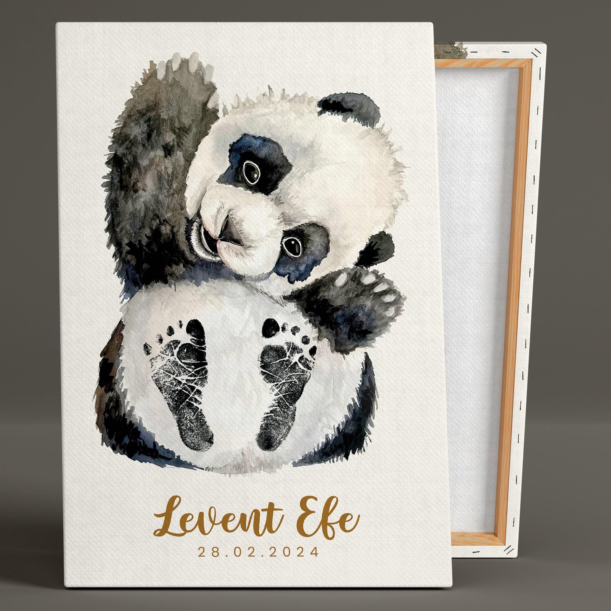 Şirin Panda Bebek Ayak İzi Seti İsimli ve Tarihli Yeni Doğan Hatırası Bebek Odası Dikey Kanvas Tablo Şirin Panda Bebek Ayak İzi Seti İsimli ve Tarihli Yeni Doğan Hatırası Bebek Odası Dikey Kanvas Tablo