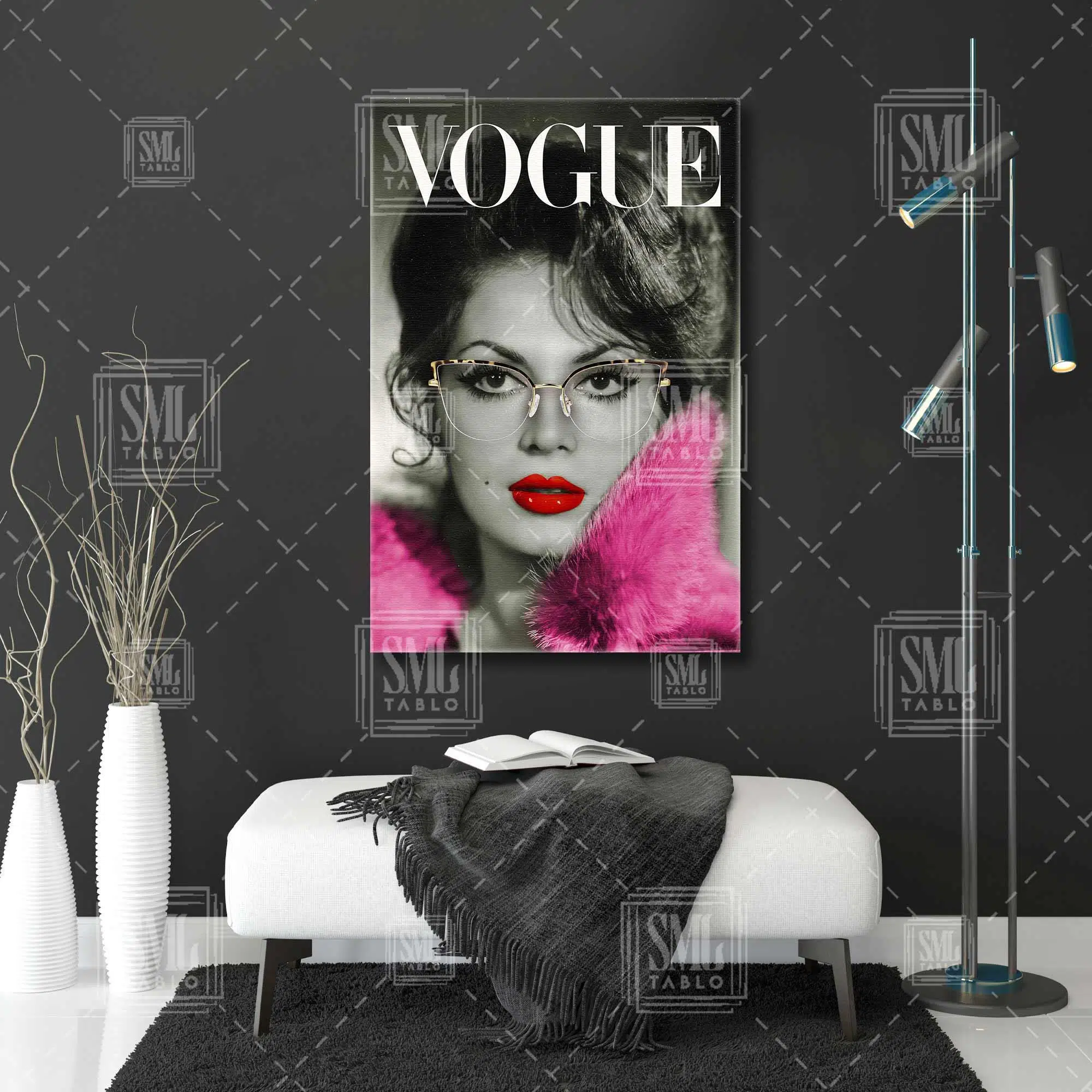 Türkan Şoray Sultan Vogue Dergi Kapağı Dikey Kanvas Tablo