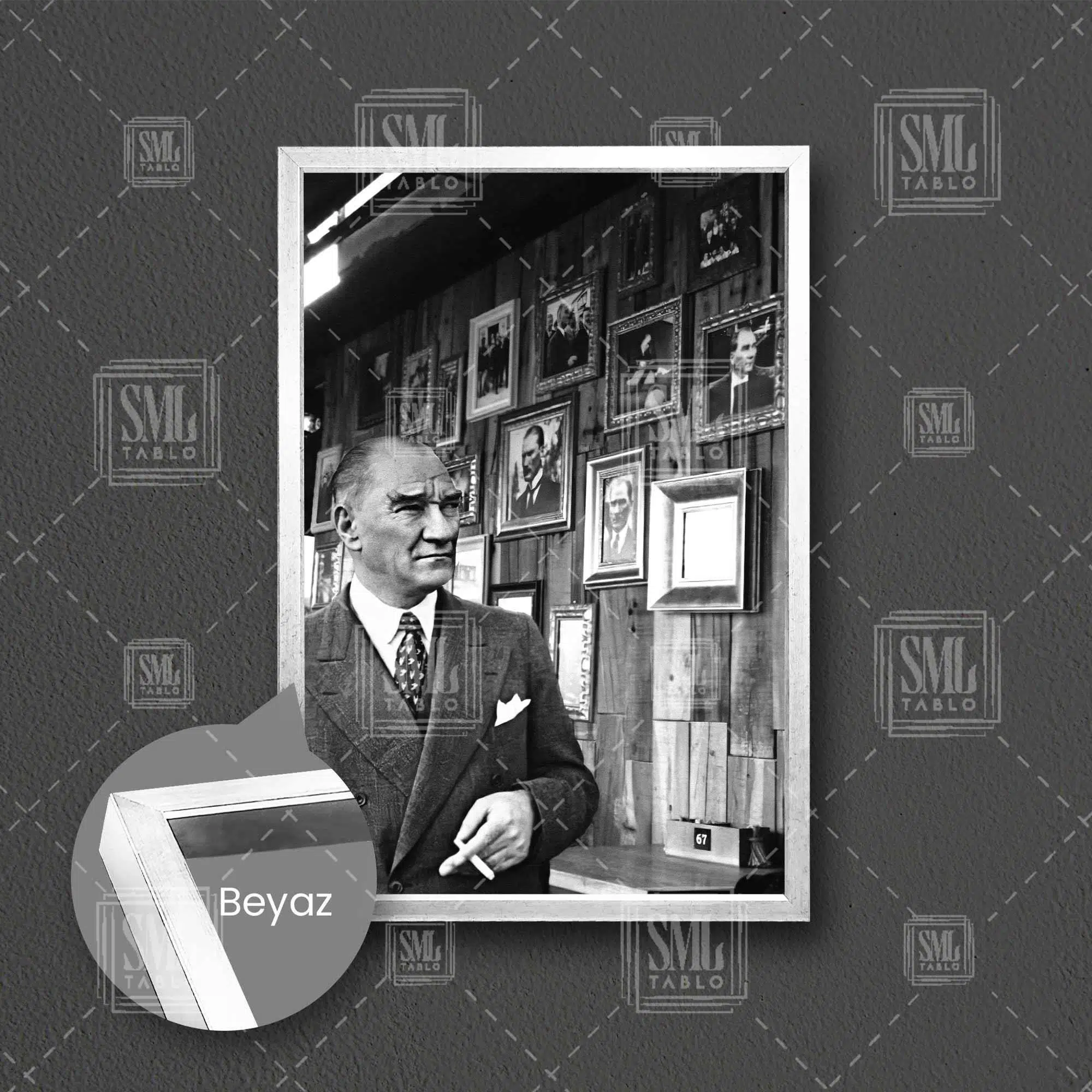 Mustafa Kemal Atatürk Elinde Sigarasıyla Karizma Adam Türk Çerçeveli Dikey Kanvas Tablo - Beyaz