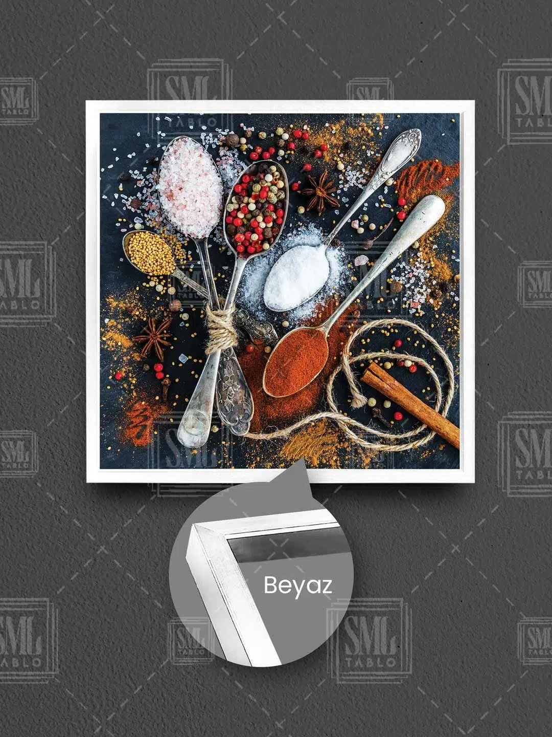 Gümüş Kaşıklar ve Baharatlar Mutfak Dekoru Kitchen Çerçeveli Kare Kanvas Tablo - Beyaz