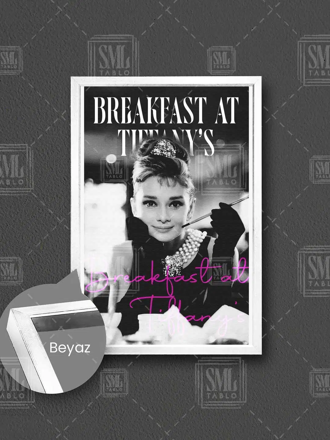 Breakfast At Tiffanys Filmi Audrey Hepburn Efsane İkon Kadın Çerçeveli Dikey Kanvas Tablo - Beyaz