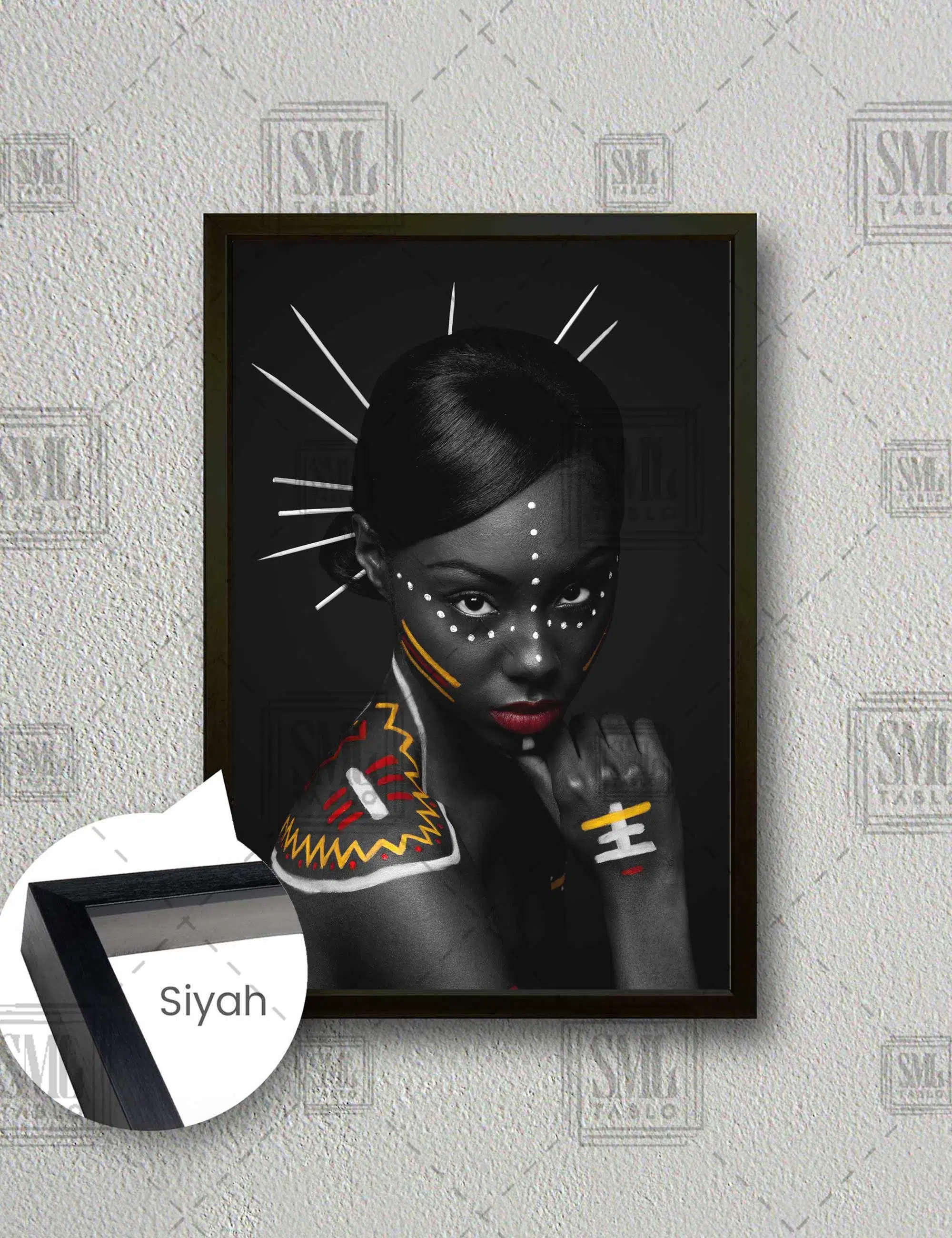 Teni Boyalı Afrikalı Kadın Model African Woman Dikey Çerçeveli Kanvas Tablo - Siyah