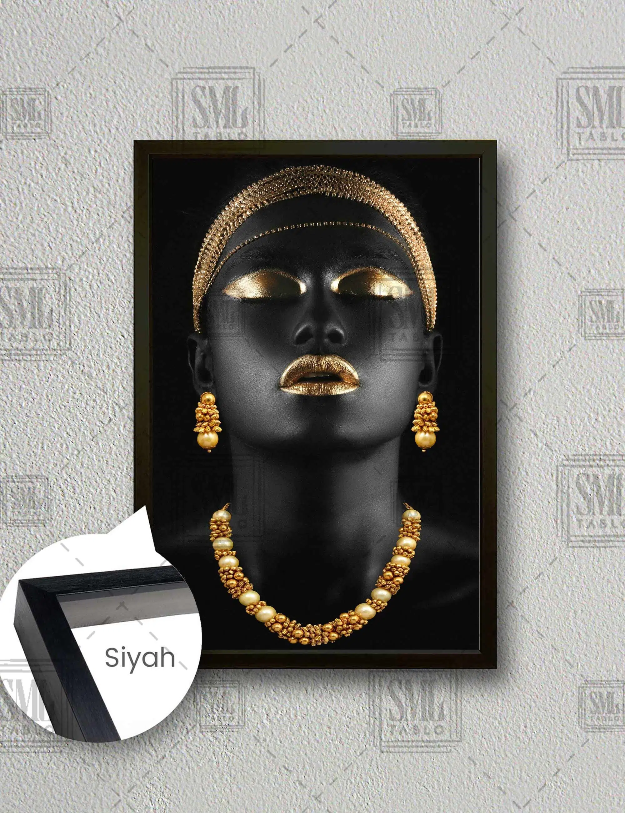 Afrikalı Kadın Gerdanlık Altın Kolye Gold Takı Dikey Çerçeveli Kanvas Tablo - Siyah