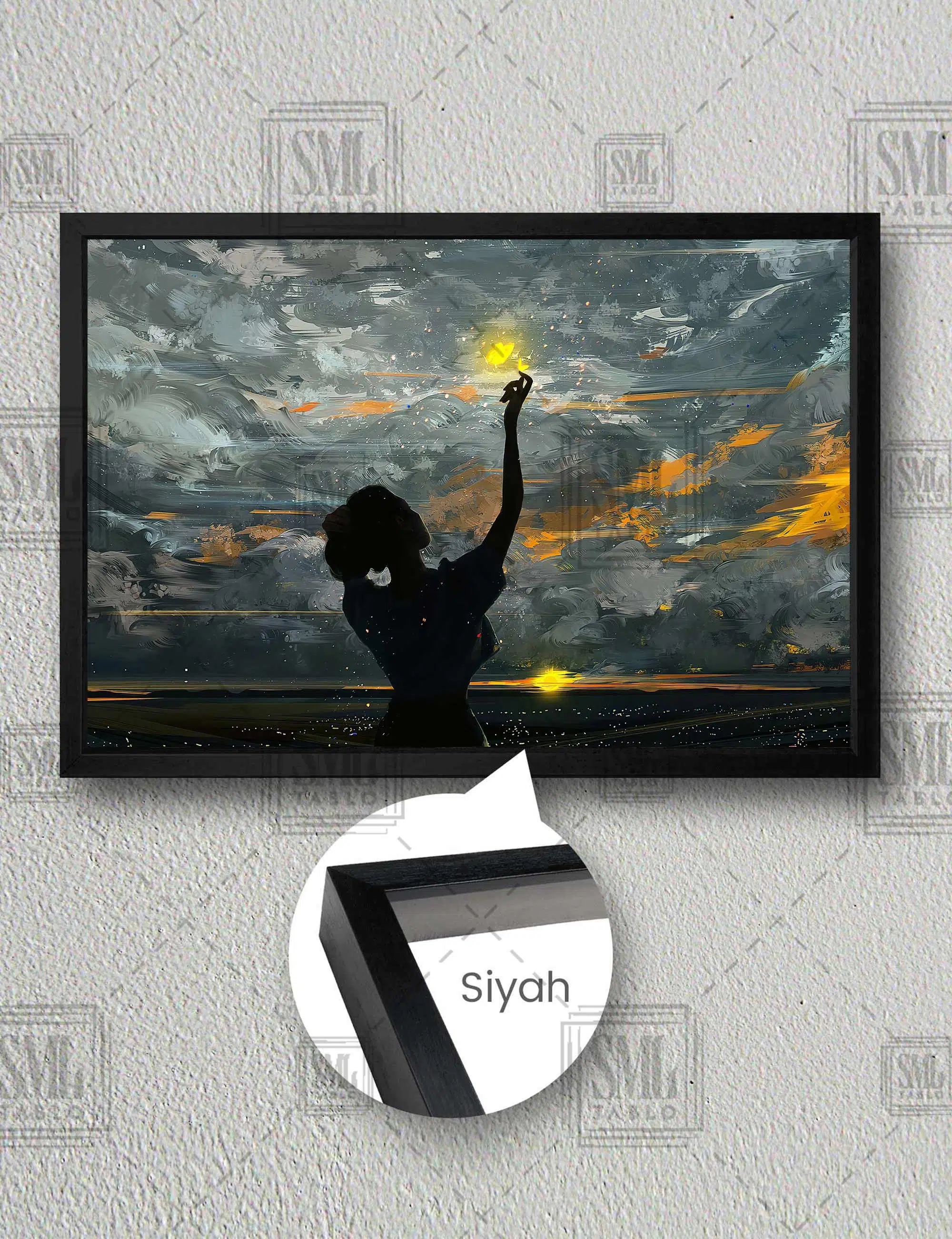 Gün Batımı Güneşi Tutmuş Kadın Art Yatay Çerçeveli Kanvas Tablo - Siyah