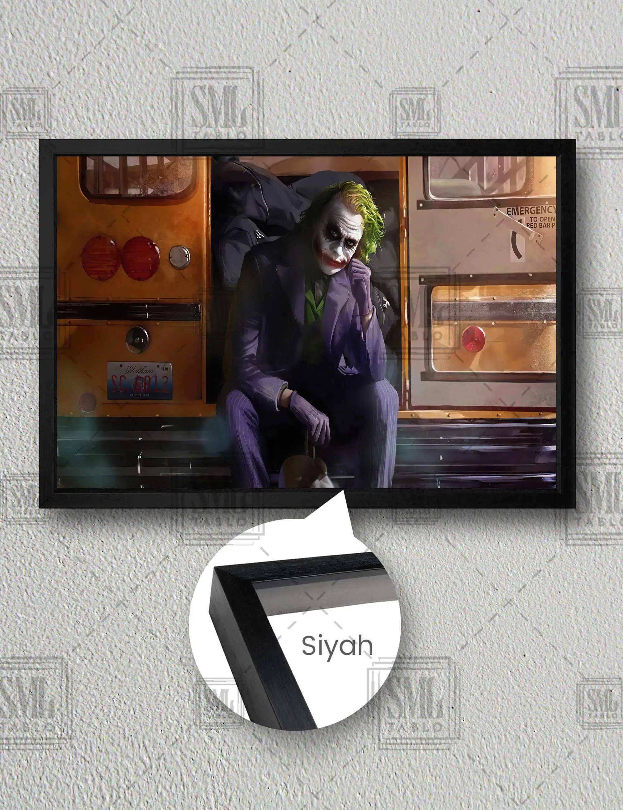 Otobüsün Arkasında Oturmuş Mor Elbisel Joker Batman Film Art Dekor Yatay Çerçeveli Kanvas Tablo - Siyah
