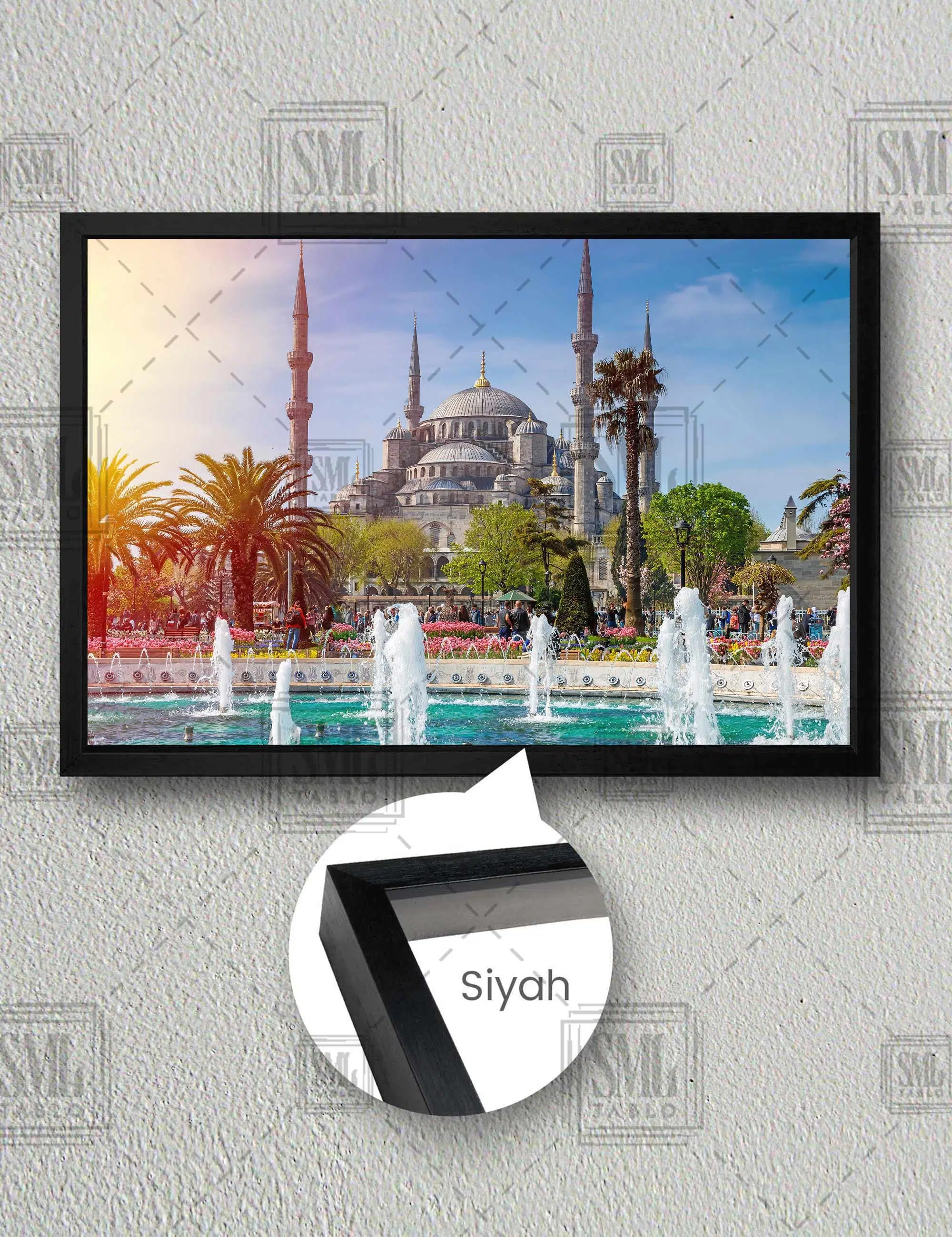 Ayasofya Cami Ayasofya İ Kebir Cami İ Şerifi Bahçesi Havuz Palmiyeler Yatay Çerçeveli Kanvas Tablo - Siyah