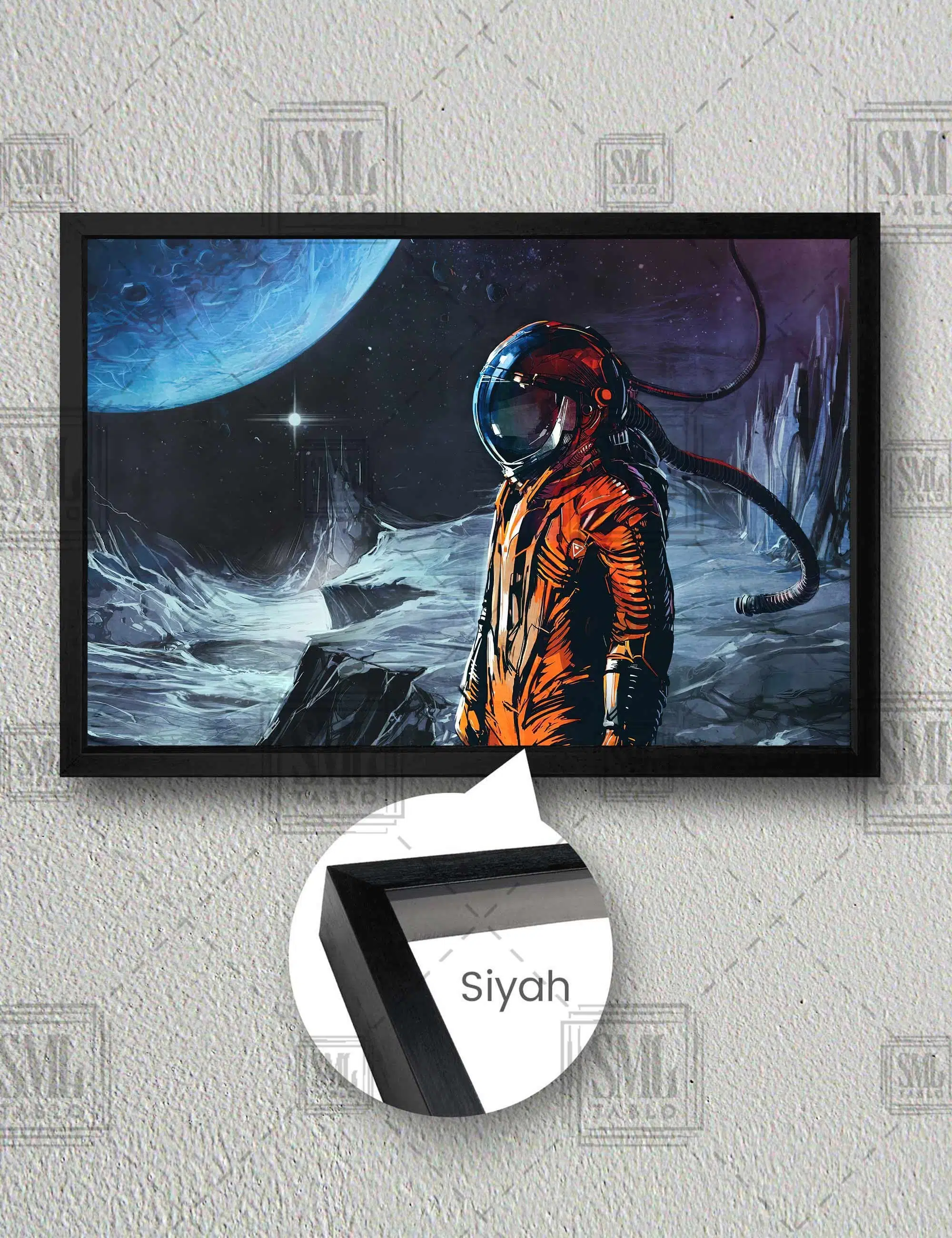 Uzayda Yürüyen Turuncu Kıyafetli Astronot Yatay Çerçeveli Kanvas Tablo - Siyah