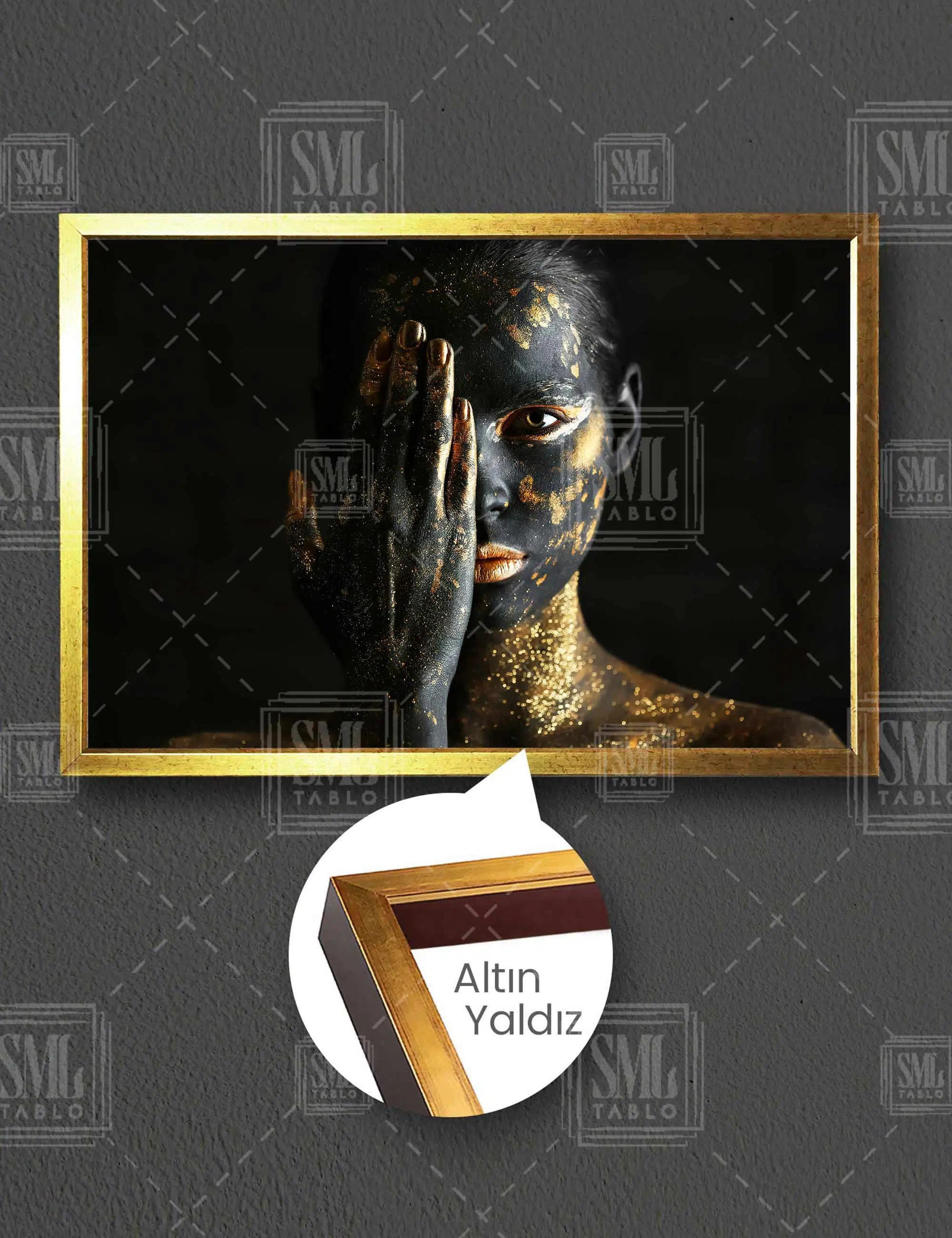Gözünü Kapatan Gold Makyajlı Kadın Make Up Gold Pırıltılar Yatay Çerçeveli Kanvas Tablo