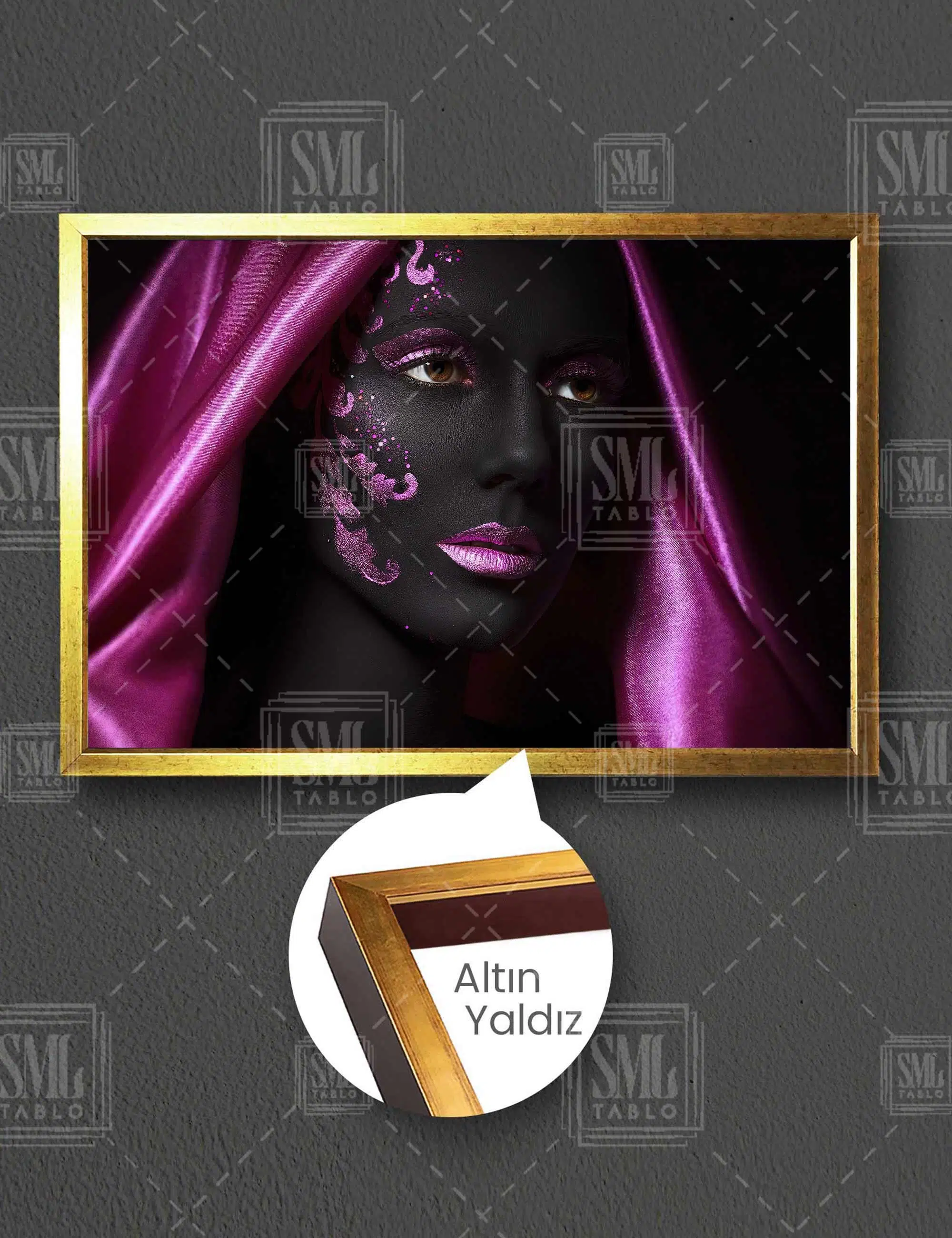 Pembe Makyajlı Ve Altın Sarısı Eşarplı Yüzünde Art Deko Desenli Kadın Yatay Çerçeveli Kanvas Tablo