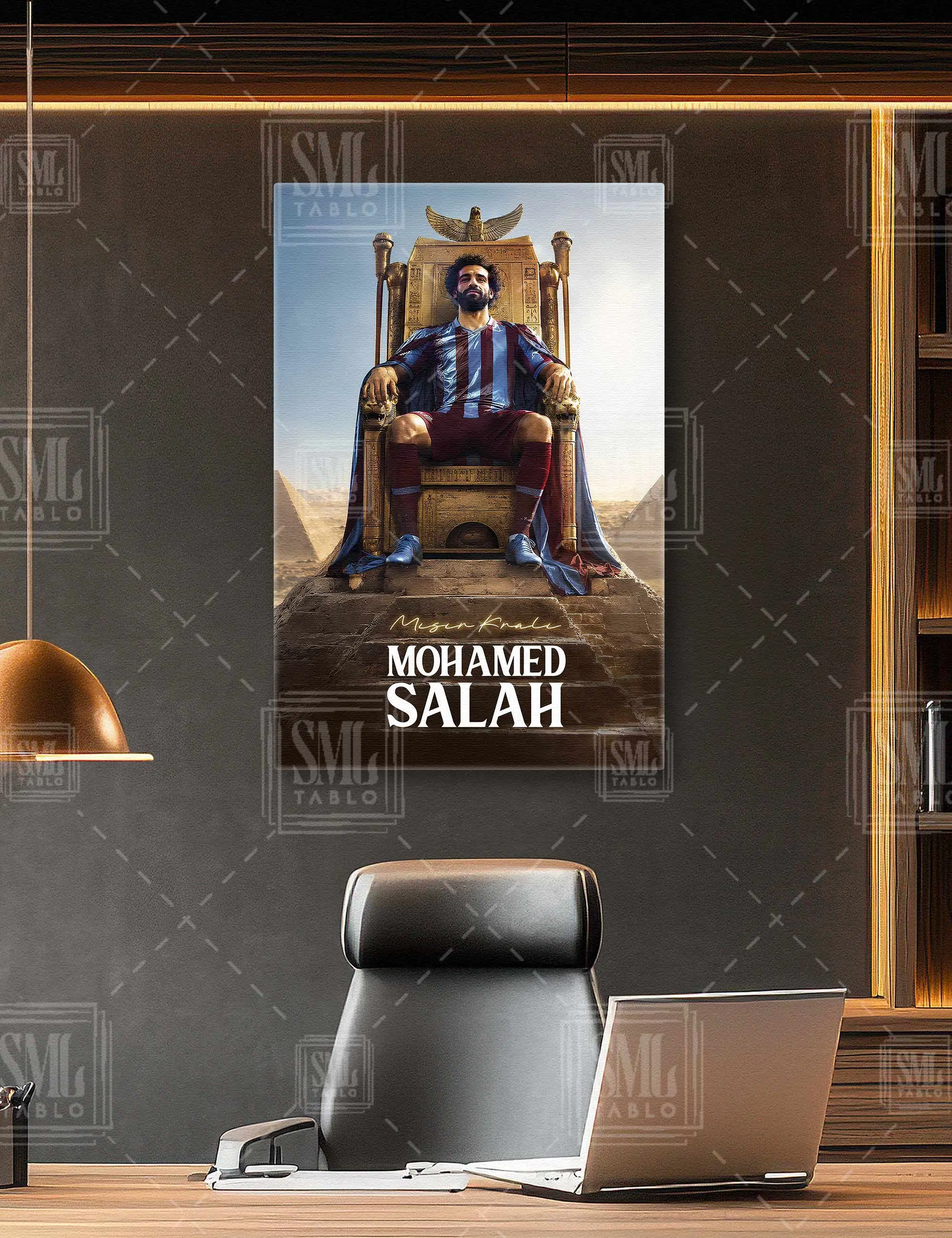 Mohamed Salah Mısır Kralı Egyptian King Bordo Mavi Bize Her Yer Trabzon 61 Dikey Kanvas Tablo