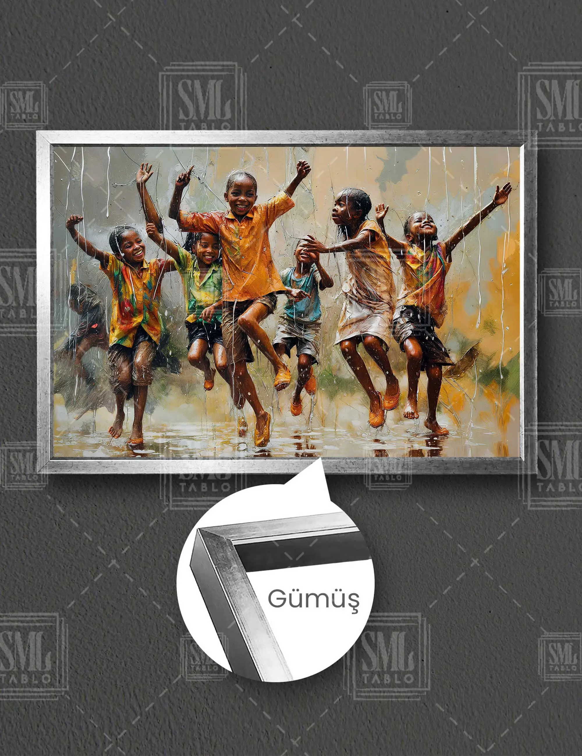 Yağmur Altında Eğlenen Mutlu Afrikalı Çocuklar Afrikan Yaşamı Çerçeveli Yatay Kanvas Tablo - Gümüş